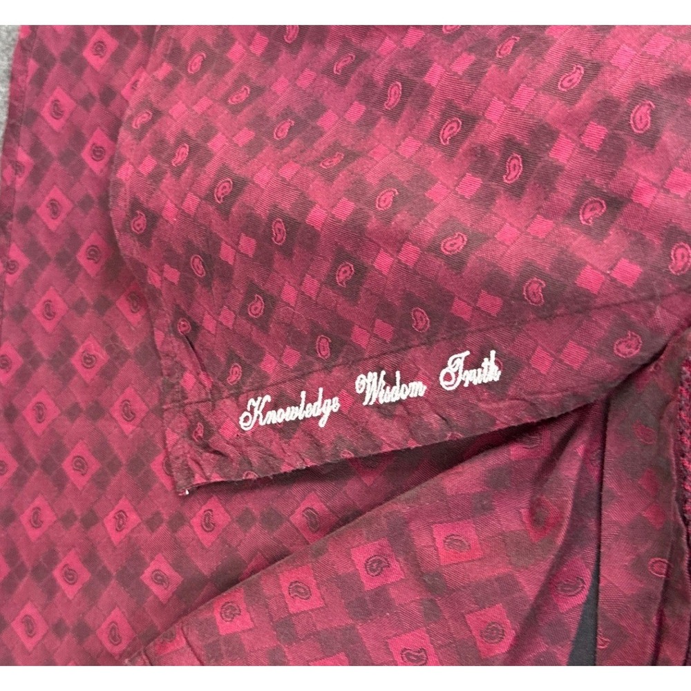 Robert Graham Button Down Shirt Mens XL Burgundy Paisley Jacquard Hipster Fading - Picture 11 of 13